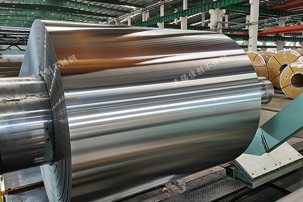 太钢盘价316L不锈钢报30200,涨400元/吨